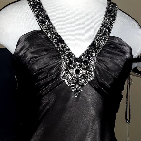 Black Prom Dress - Picture 7 of 13